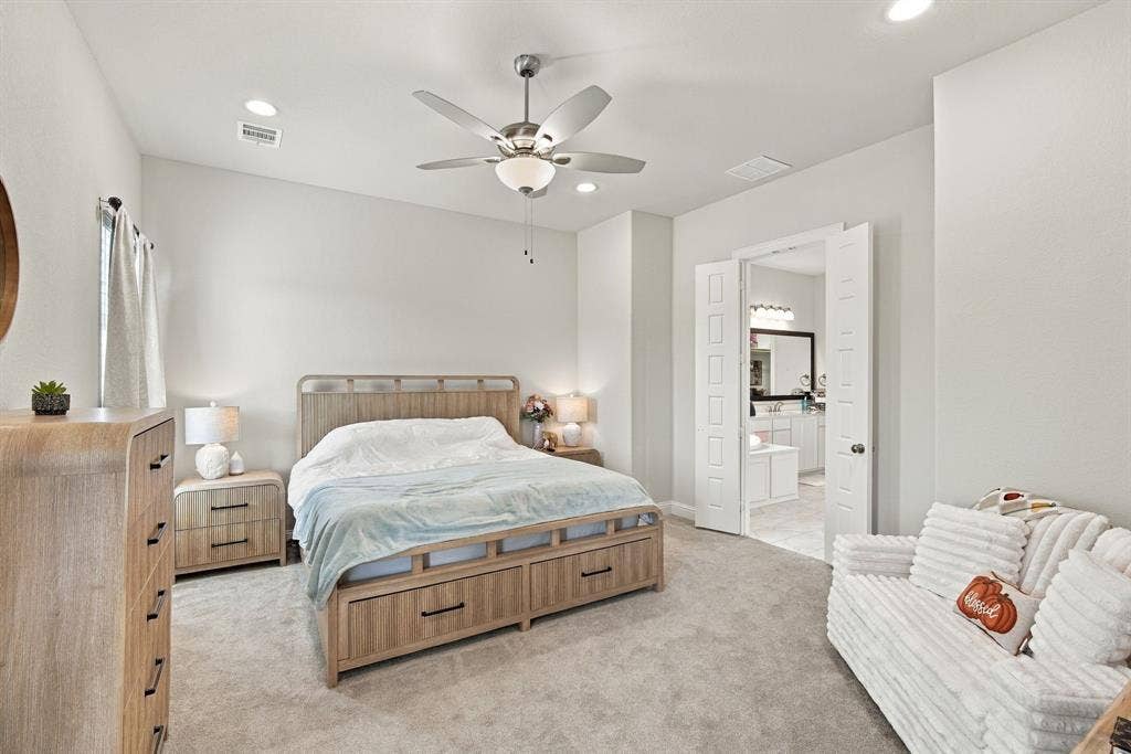 4417 Biscayne Drive, Midlothian, TX 76065 4417 Biscayne Drive, Midlothian, TX 76065