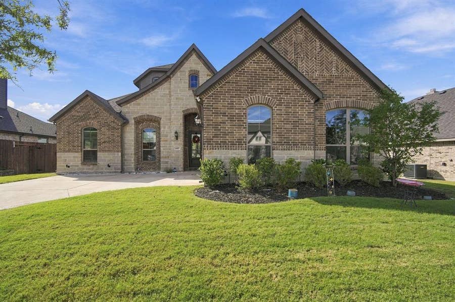 Property photo for 4417 Biscayne Drive, Midlothian, TX