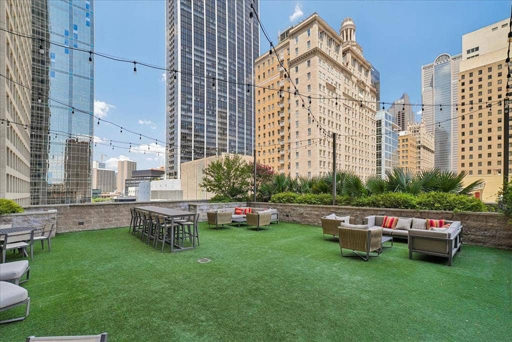 1200 MAIN Street, #2108, Dallas, TX 75202