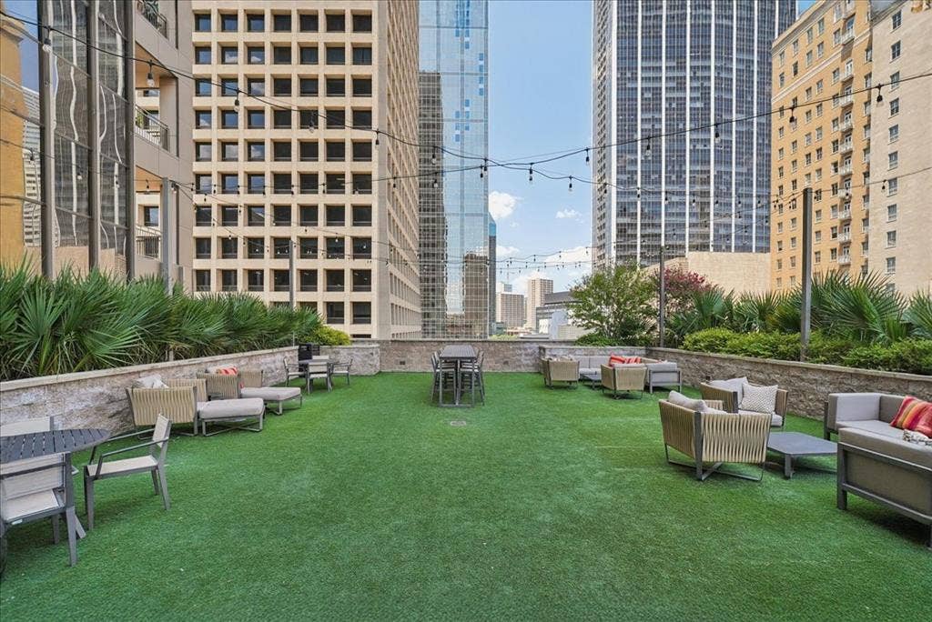 1200 MAIN Street, #2108, Dallas, TX 75202