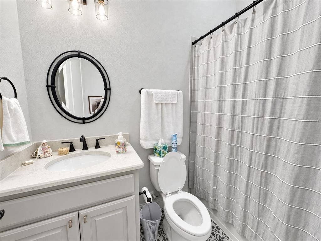 3917 Dubois Drive, Plano, TX 75093 3917 Dubois Drive, Plano, TX 75093