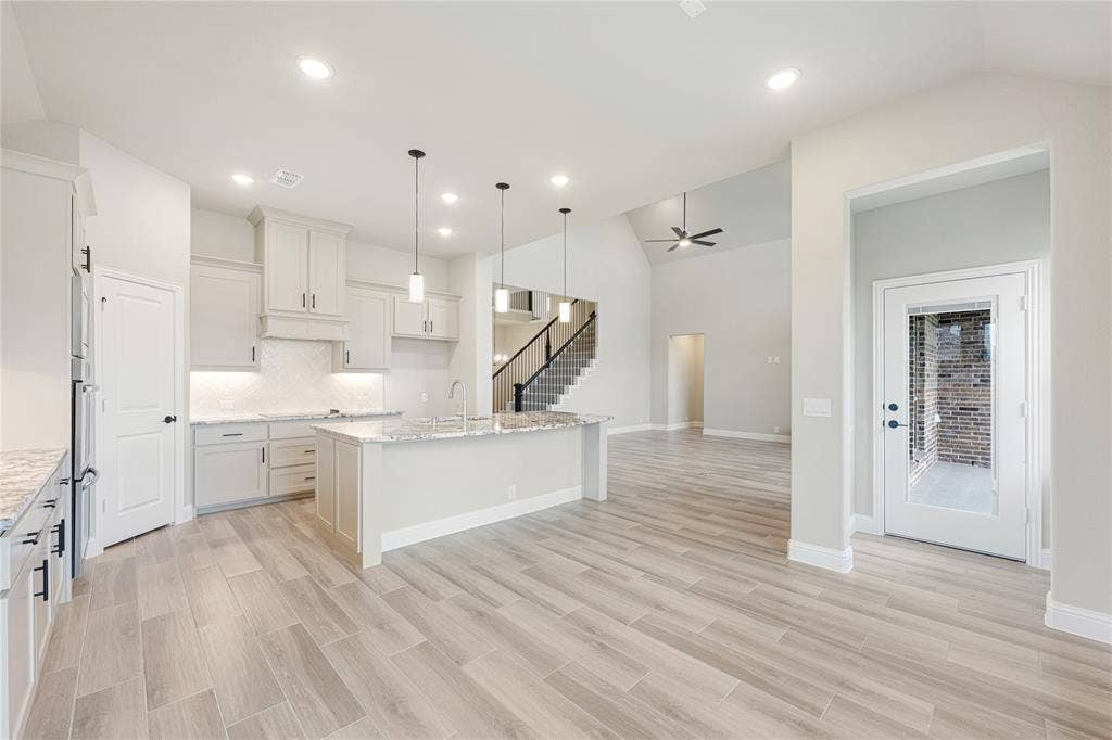 3842 Foot Hills Drive, Midlothian, TX 76065 3842 Foot Hills Drive, Midlothian, TX 76065