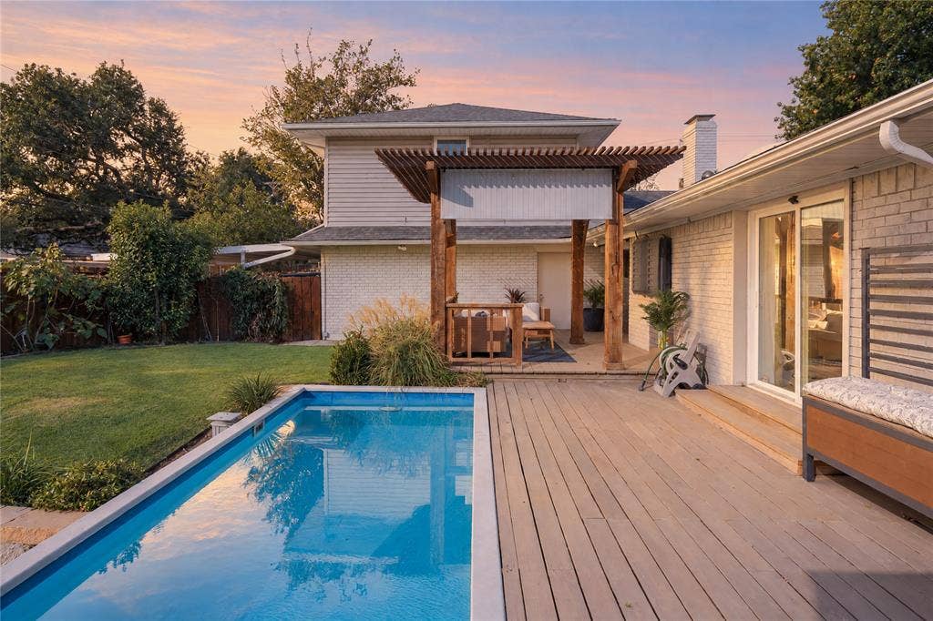 6112 E Lovers Lane, Dallas, TX 75214 6112 E Lovers Lane, Dallas, TX 75214