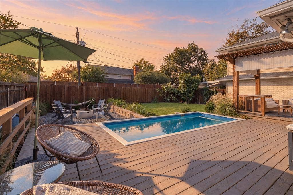 6112 E Lovers Lane, Dallas, TX 75214 6112 E Lovers Lane, Dallas, TX 75214