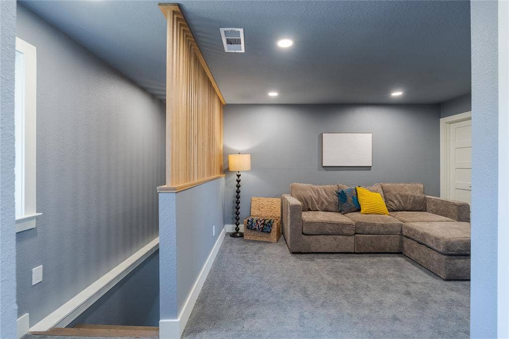 6112 E Lovers Lane, Dallas, TX 75214 6112 E Lovers Lane, Dallas, TX 75214