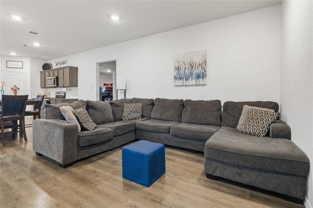 2204 Nightgrove Circle, Crandall, TX 75114