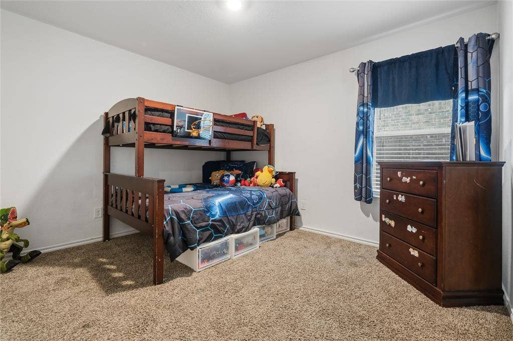 2204 Nightgrove Circle, Crandall, TX 75114
