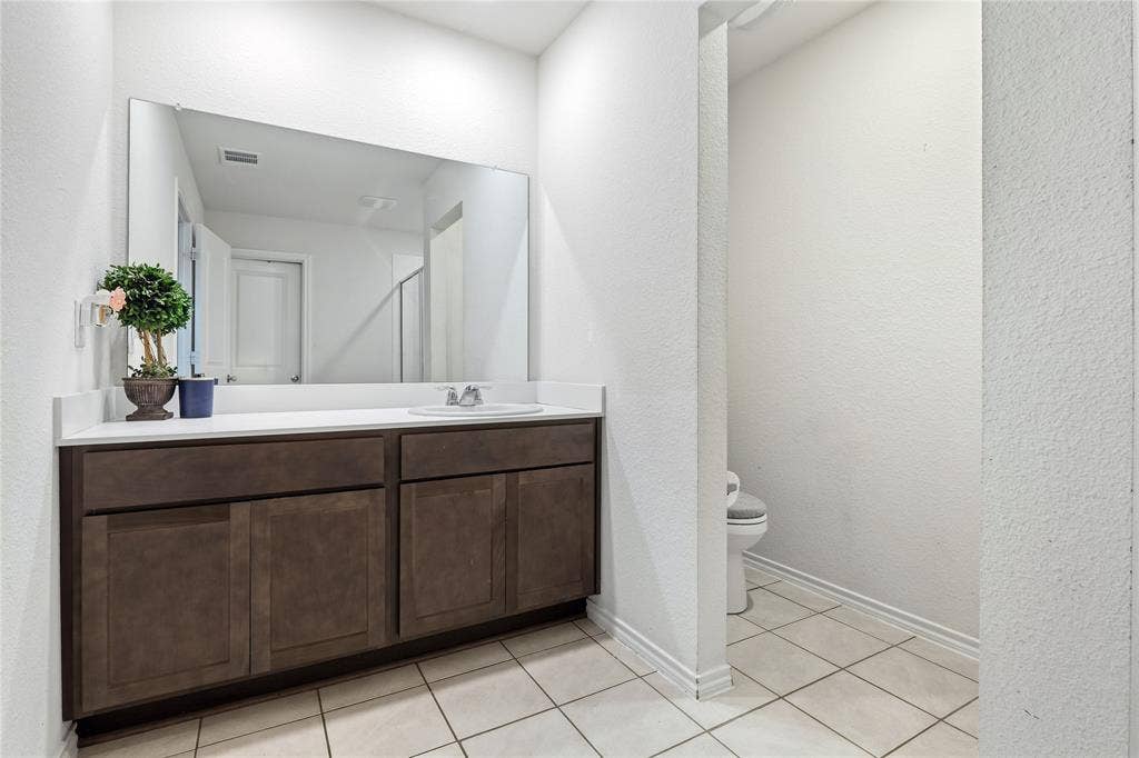 2204 Nightgrove Circle, Crandall, TX 75114
