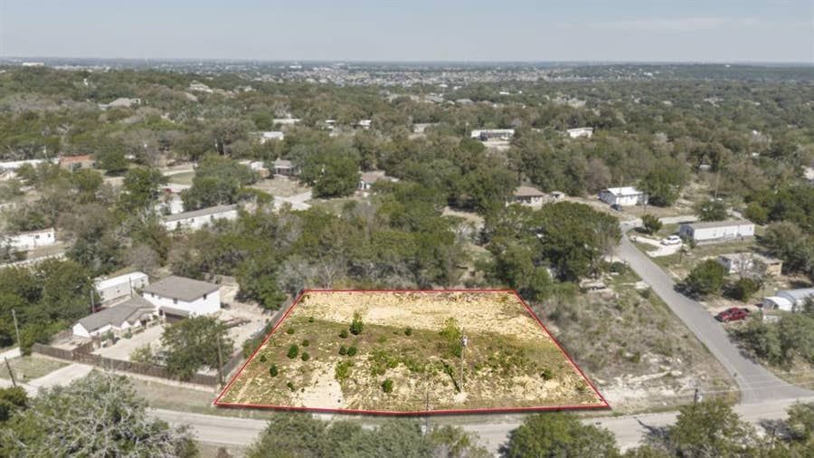Property photo for 1218 Pawnee Trail, Granbury, TX