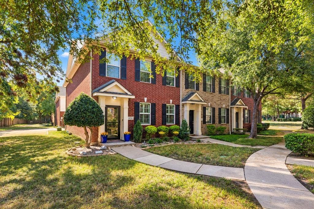 4136 Kyndra Circle, Richardson, TX 75082 Check out that extra parking