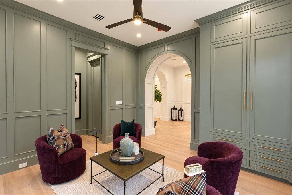 6304 Del Norte Lane, Dallas, TX 75225 Library