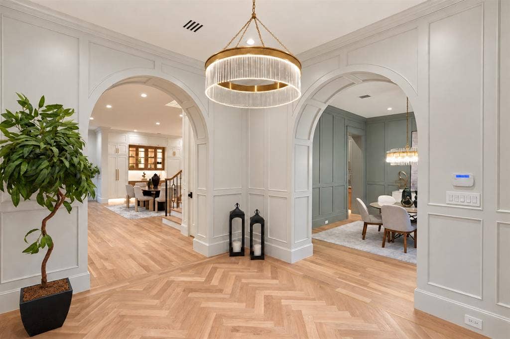 6304 Del Norte Lane, Dallas, TX 75225 Foyer