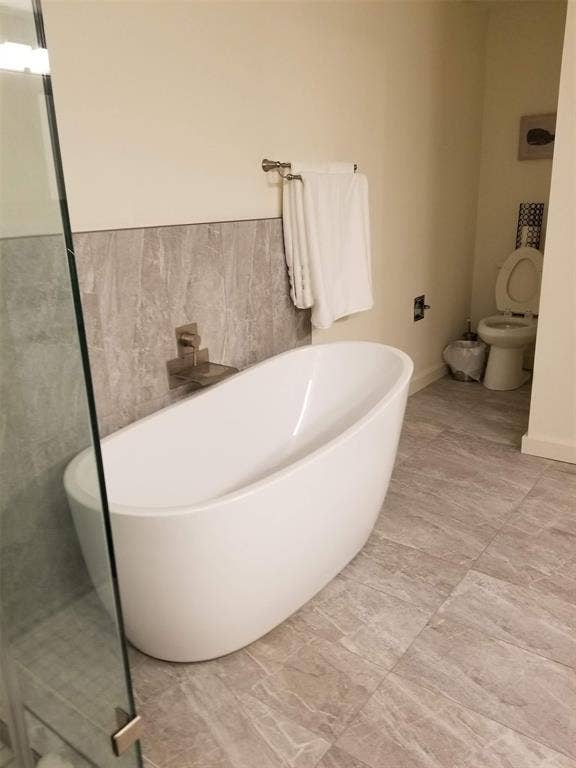 2840 Lee Street, Dallas, TX 75206 2840 Lee Street, Dallas, TX 75206
