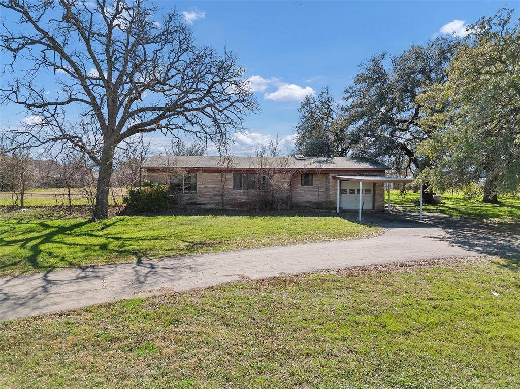 4201 Old Granbury Road, Granbury, TX 76049 4201 Old Granbury Road, Granbury, TX 76049