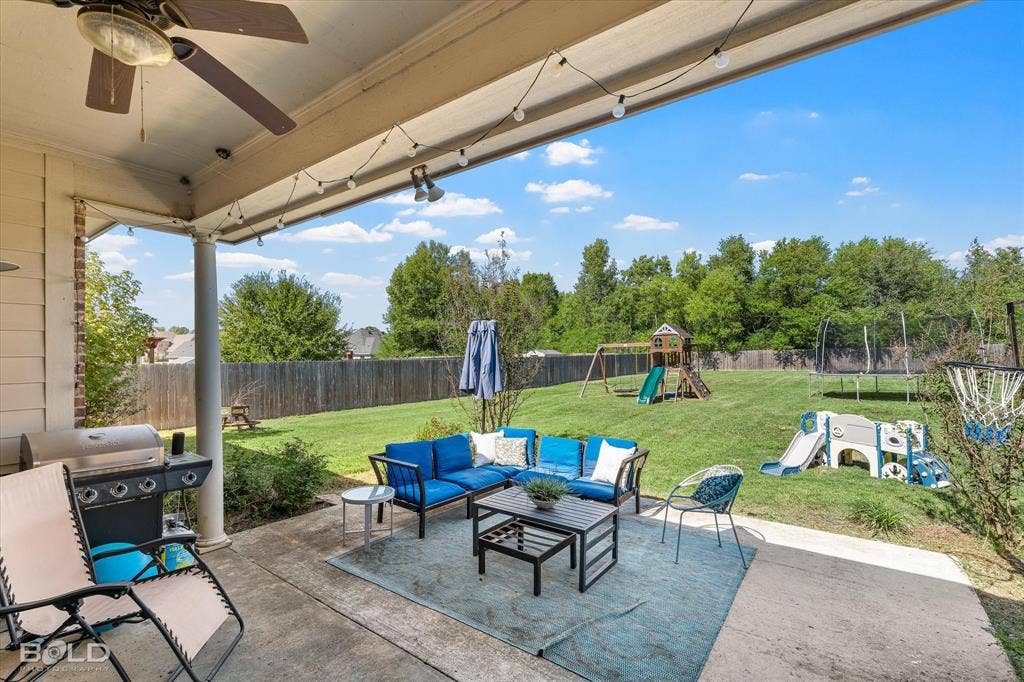 212 Panther Drive, Stonewall, LA 71078