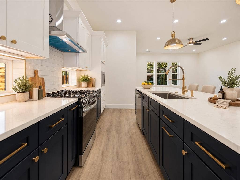 511 N Patton Street, Dallas, TX 75203 511 N Patton Street, Dallas, TX 75203