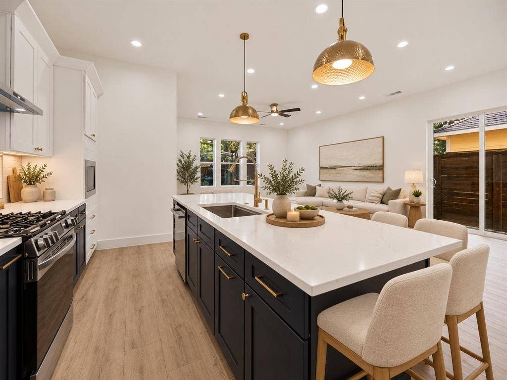 511 N Patton Street, Dallas, TX 75203 511 N Patton Street, Dallas, TX 75203