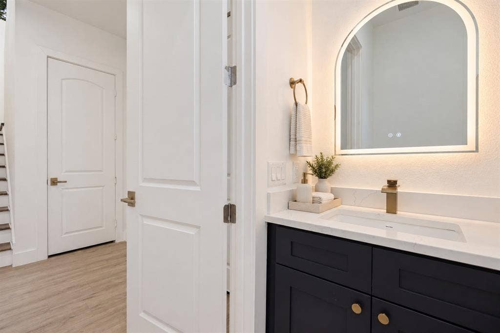 511 N Patton Street, Dallas, TX 75203 511 N Patton Street, Dallas, TX 75203
