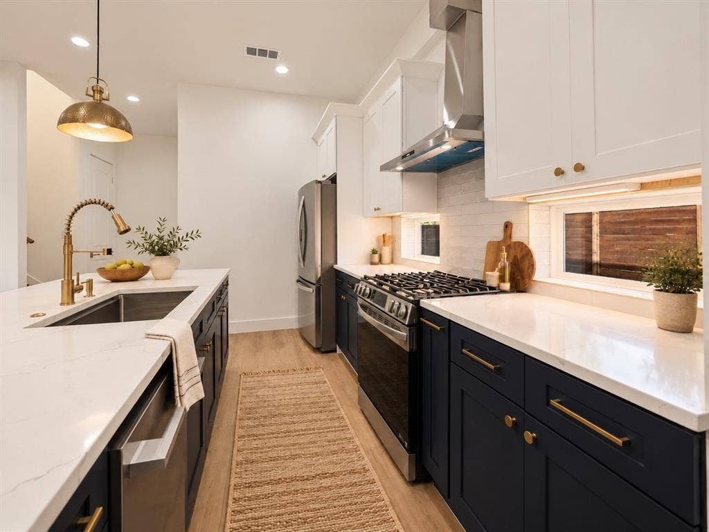 511 N Patton Street, Dallas, TX 75203 511 N Patton Street, Dallas, TX 75203