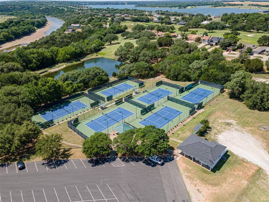 7006 Westover Drive, Granbury, TX 76049 7006 Westover Drive, Granbury, TX 76049