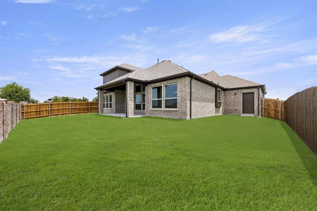 421 Curtiss Drive, Fate, TX 75087