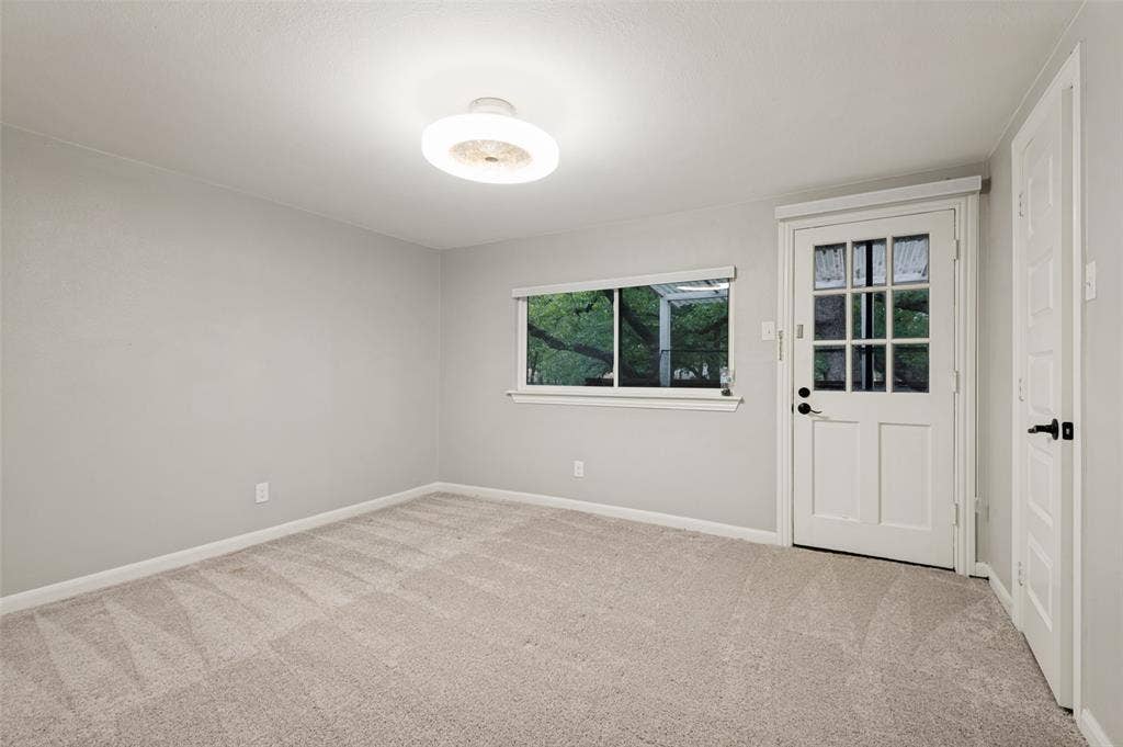 1801 Green Oaks Drive, Irving, TX 75061