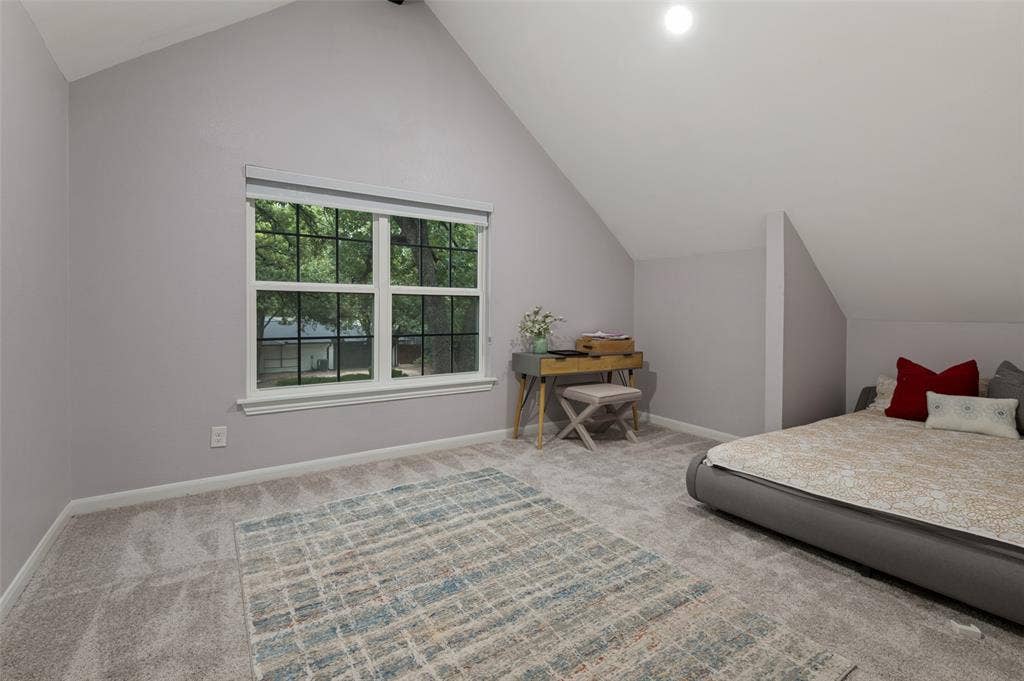 1801 Green Oaks Drive, Irving, TX 75061
