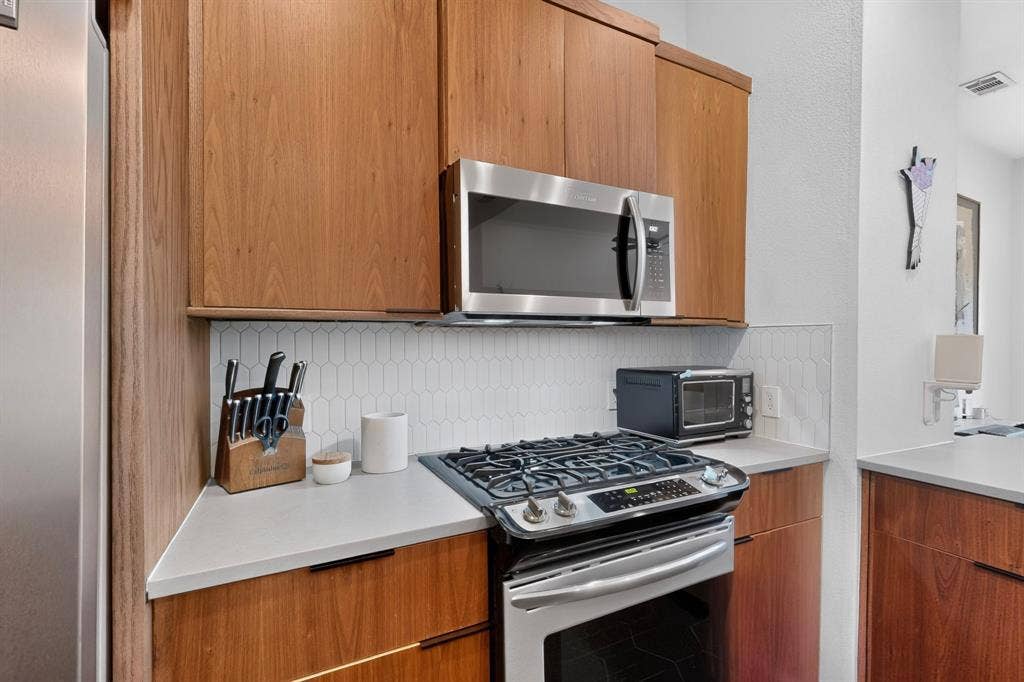 2006 Matilda Street, Dallas, TX 75206 2006 Matilda Street, Dallas, TX 75206