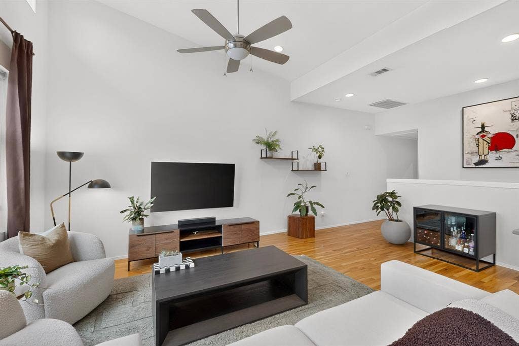2006 Matilda Street, Dallas, TX 75206 2006 Matilda Street, Dallas, TX 75206