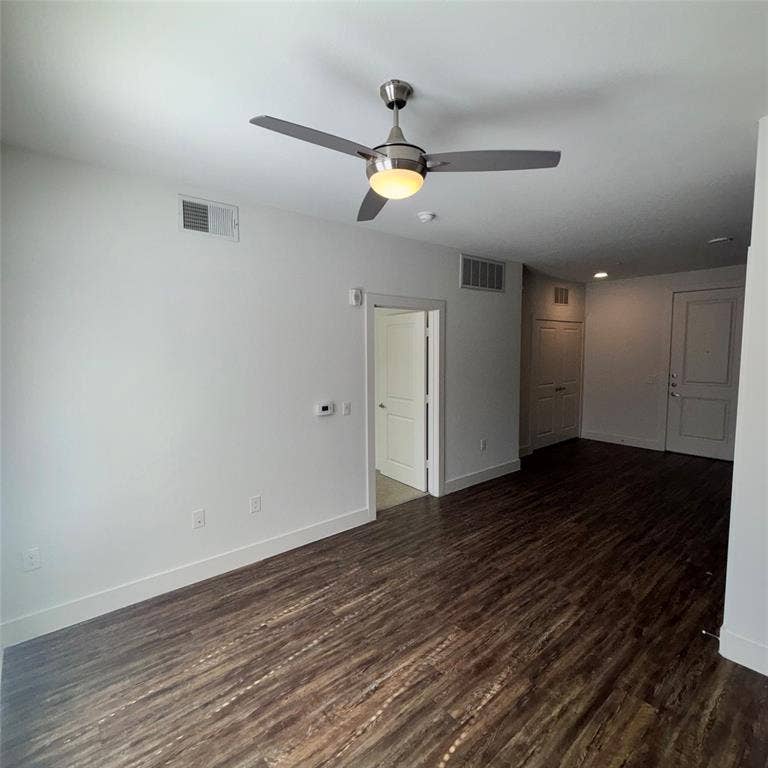 260 Davis Street, #1320, McKinney, TX 75069 260 Davis Street, #1320, McKinney, TX 75069