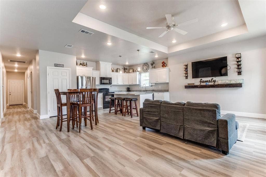3315 Pickett Street, Greenville, TX 75401 3315 Pickett Street, Greenville, TX 75401