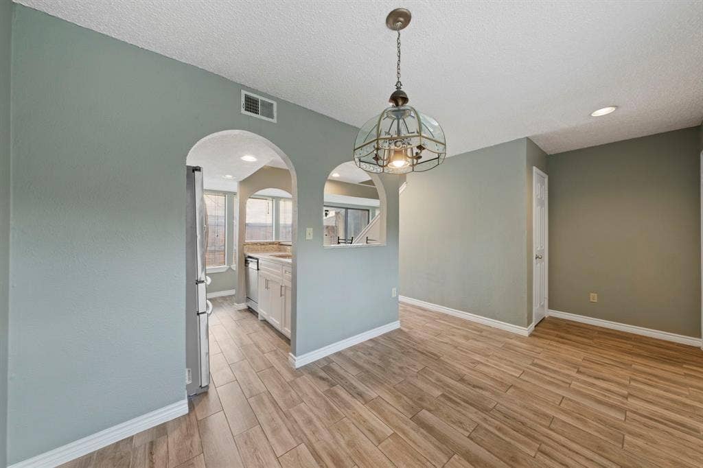 8560 Park Lane, #88/165, Dallas, TX 75231 8560 Park Lane, #88/165, Dallas, TX 75231