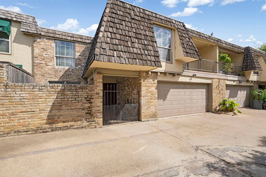 8560 Park Lane, #88/165, Dallas, TX 75231 8560 Park Lane, #88/165, Dallas, TX 75231