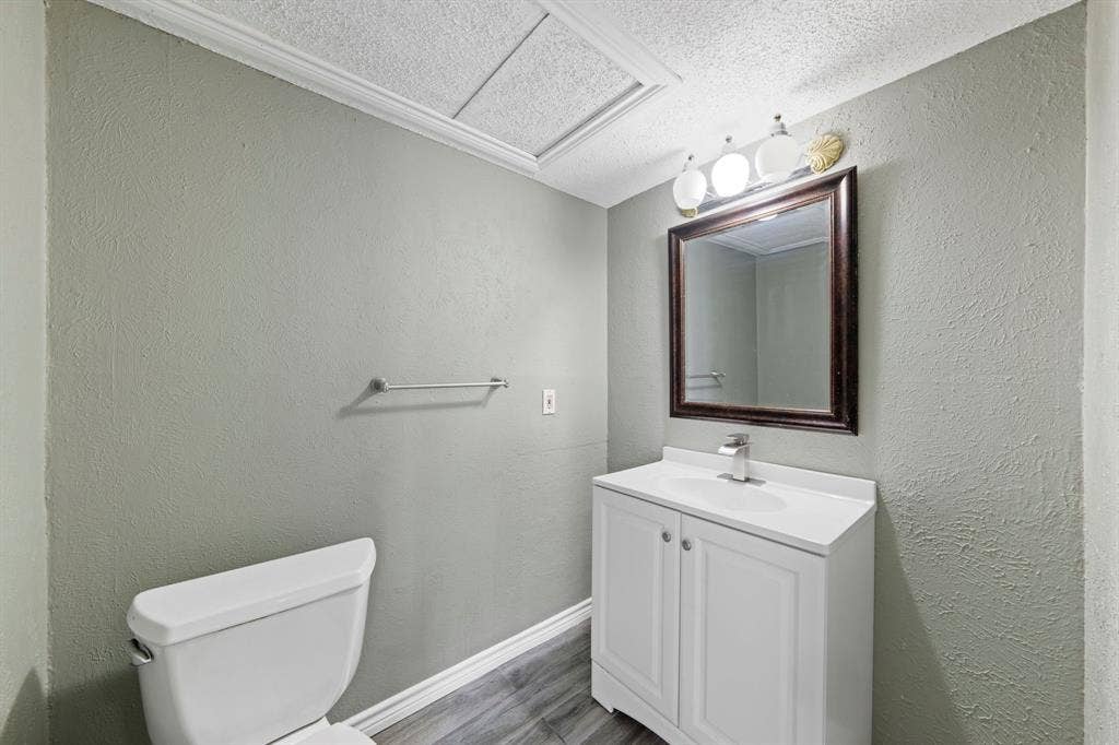 8560 Park Lane, #88/165, Dallas, TX 75231 Half