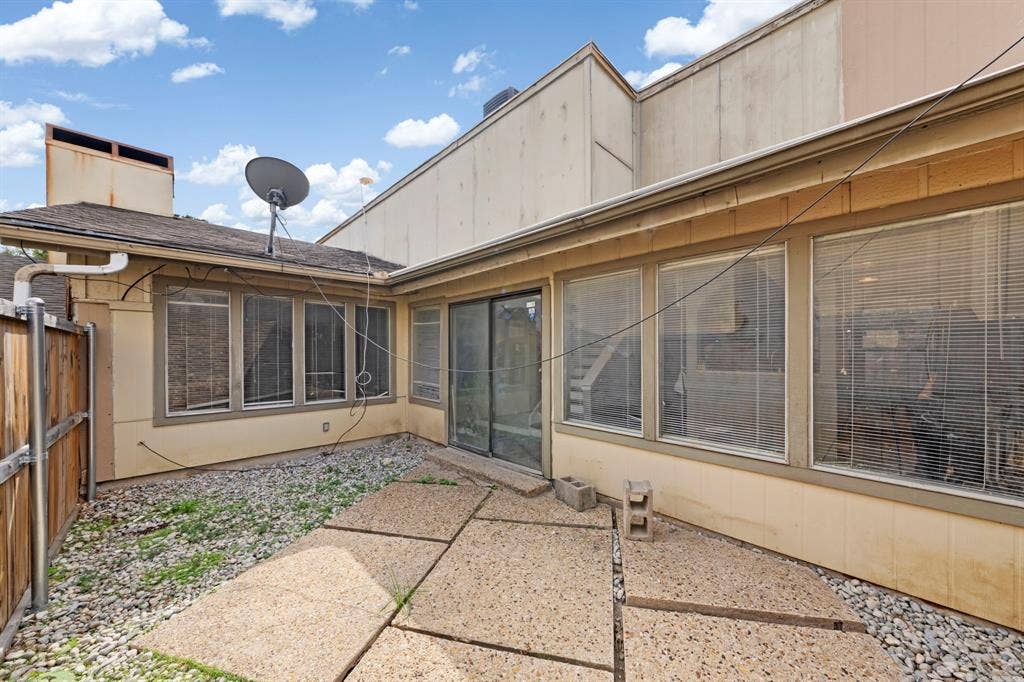 8560 Park Lane, #88/165, Dallas, TX 75231 8560 Park Lane, #88/165, Dallas, TX 75231