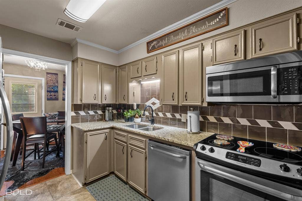 5640 S Lakeshore Drive, #47, Shreveport, LA 71119 5640 S Lakeshore Drive, #47, Shreveport, LA 71119