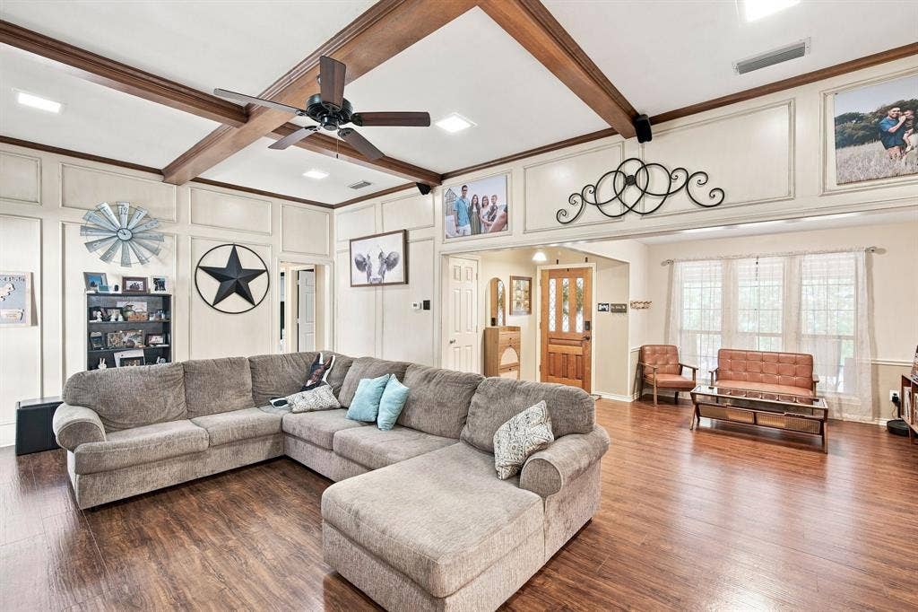 2815 Bells Chapel Road, Waxahachie, TX 75165 2815 Bells Chapel Road, Waxahachie, TX 75165