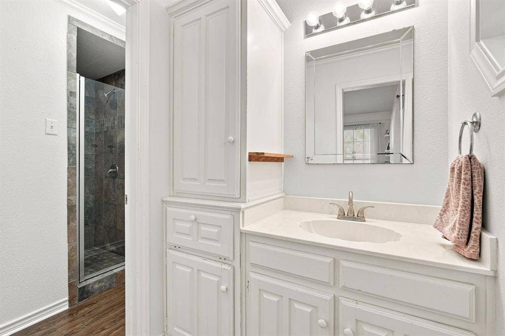 2815 Bells Chapel Road, Waxahachie, TX 75165 2815 Bells Chapel Road, Waxahachie, TX 75165