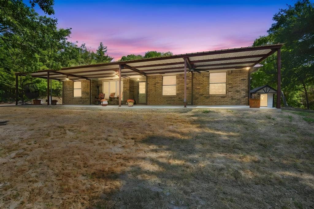 2815 Bells Chapel Road, Waxahachie, TX 75165 2815 Bells Chapel Road, Waxahachie, TX 75165