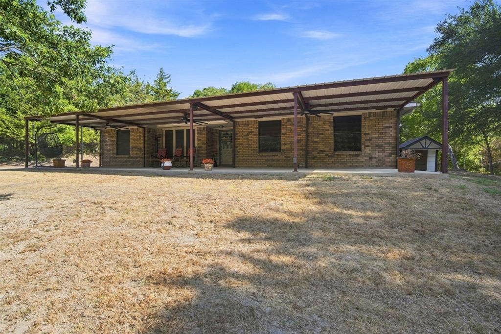 2815 Bells Chapel Road, Waxahachie, TX 75165 2815 Bells Chapel Road, Waxahachie, TX 75165