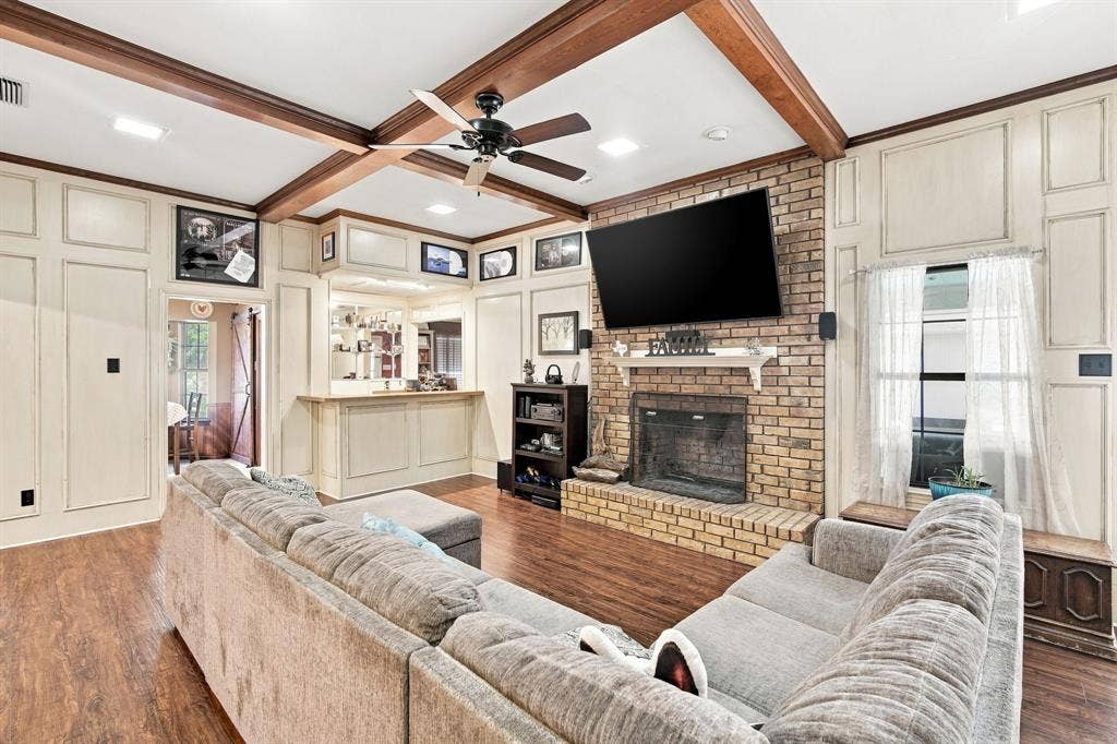 2815 Bells Chapel Road, Waxahachie, TX 75165 2815 Bells Chapel Road, Waxahachie, TX 75165