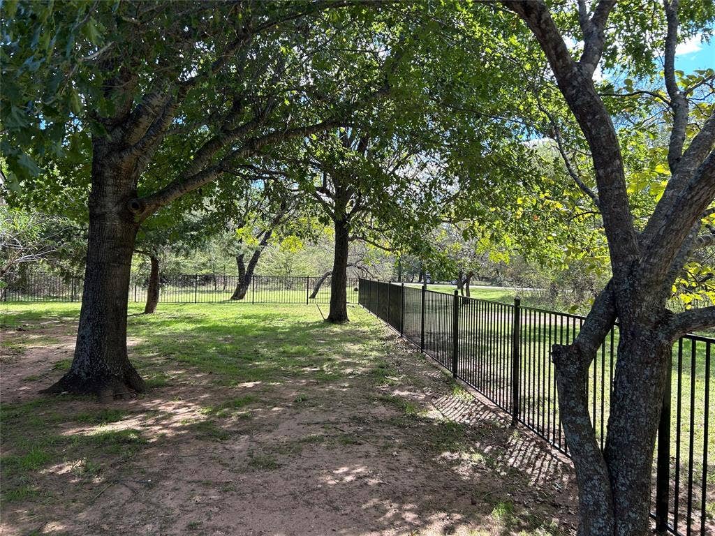 38017 Cedar Trail, Whitney, TX 76692