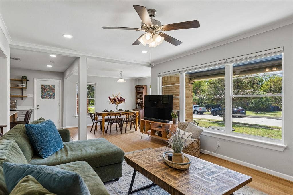 9507 Ash Creek Drive, Dallas, TX 75228