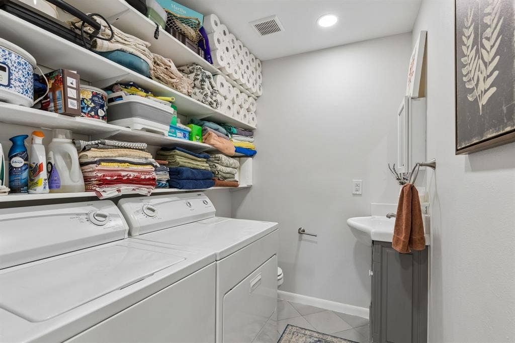 9507 Ash Creek Drive, Dallas, TX 75228