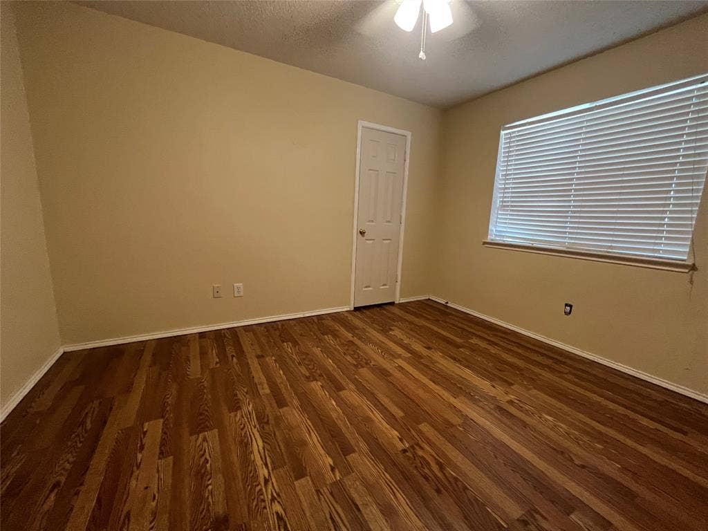 829 Shoreline Drive, West Tawakoni, TX 75474 829 Shoreline Drive, West Tawakoni, TX 75474