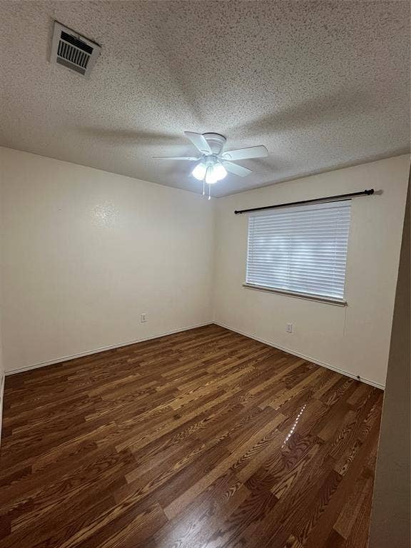 829 Shoreline Drive, West Tawakoni, TX 75474 829 Shoreline Drive, West Tawakoni, TX 75474
