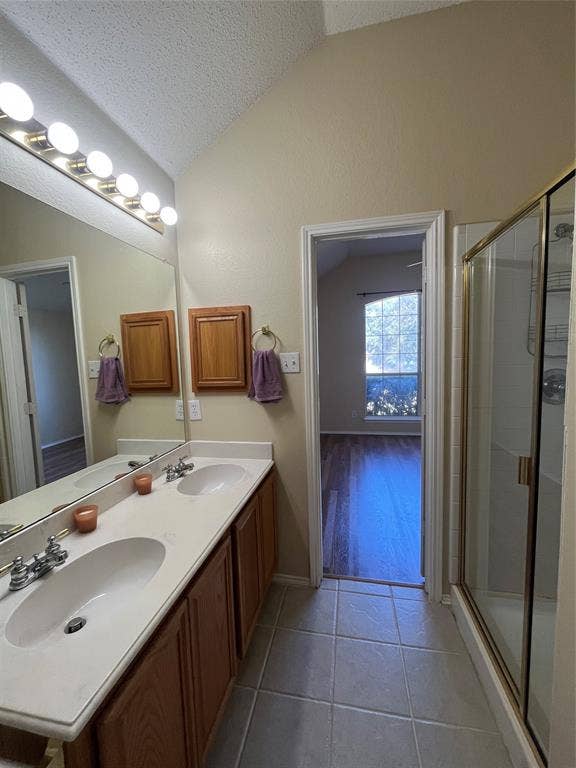 829 Shoreline Drive, West Tawakoni, TX 75474 829 Shoreline Drive, West Tawakoni, TX 75474