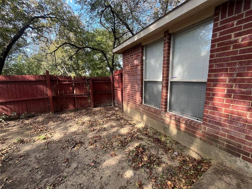 829 Shoreline Drive, West Tawakoni, TX 75474 829 Shoreline Drive, West Tawakoni, TX 75474