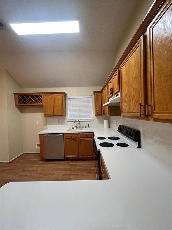 829 Shoreline Drive, West Tawakoni, TX 75474 829 Shoreline Drive, West Tawakoni, TX 75474