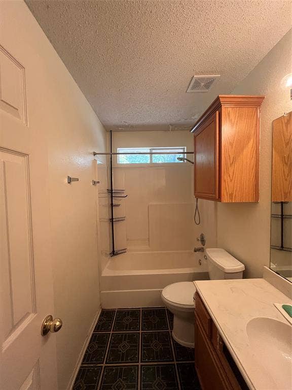 829 Shoreline Drive, West Tawakoni, TX 75474 829 Shoreline Drive, West Tawakoni, TX 75474